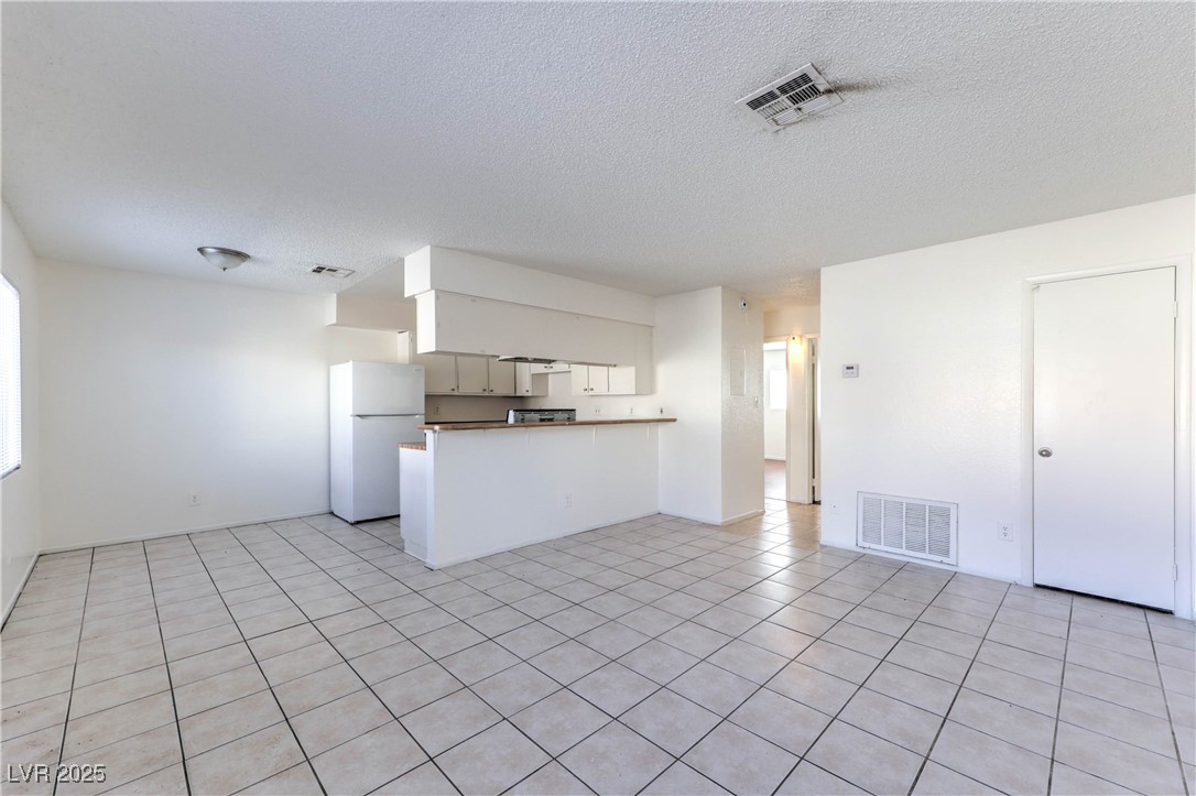 3109 North Walnut Road, Unit B Las Vegas, NV 89115 - Photo 5 of 15
