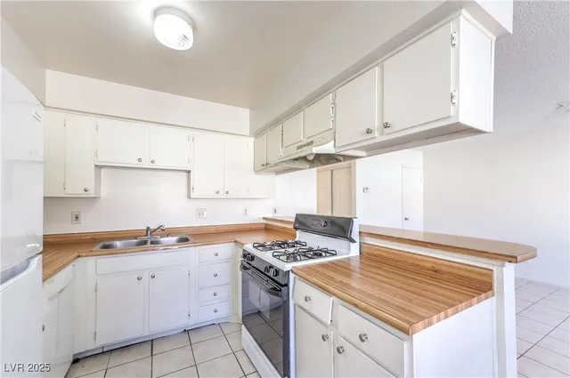 $1,159 | 3109 North Walnut Road, Unit B, Las Vegas, NV 89115