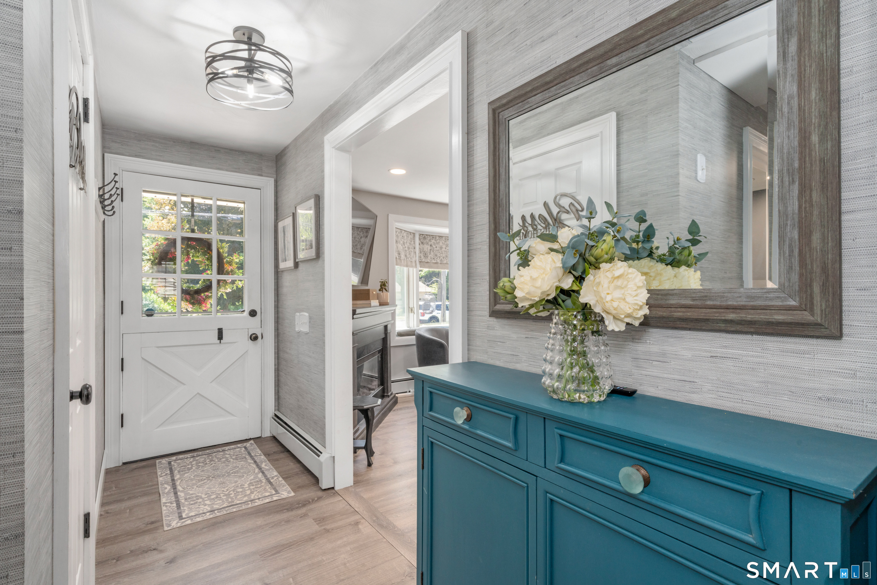 355 Burnham Street Manchester, CT 06042 - Photo 3 of 40