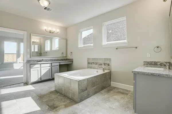 $3,600 | 12923 Lott Avenue, Houston, TX 77089