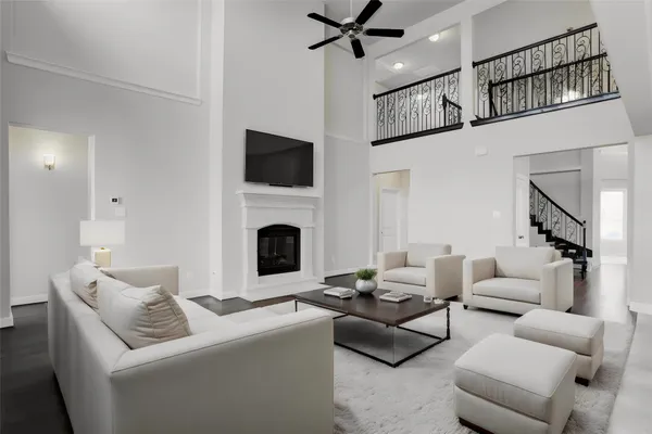 $3,600 | 12923 Lott Avenue, Houston, TX 77089