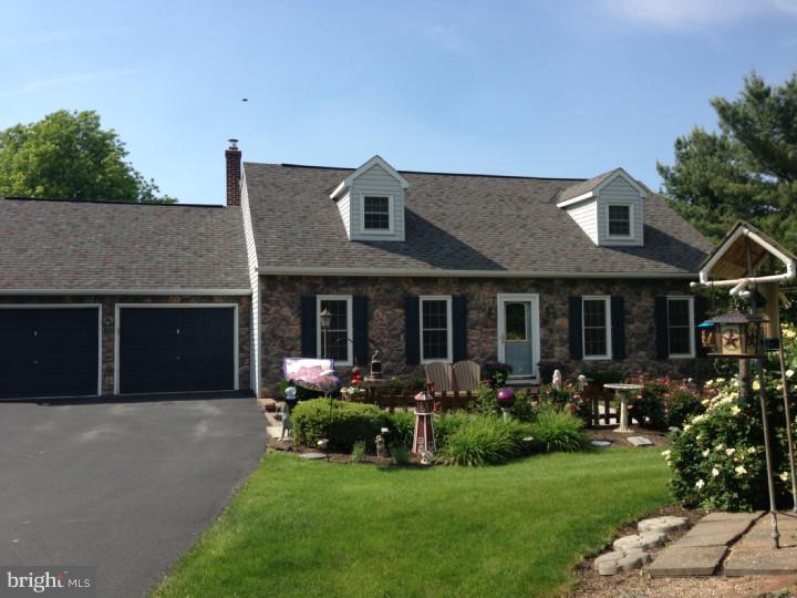 827 Pine Heights Road Reading, PA 19605 - Photo 2 of 25 Gallery Image 2
