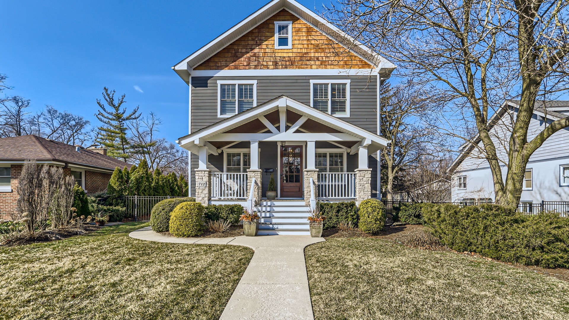 712 Courtland Avenue Park Ridge, IL 60068 - Photo 1 of 42 Gallery Image 1