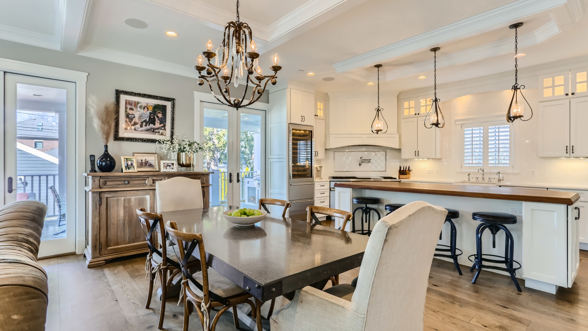 712 Courtland Avenue Park Ridge, IL 60068 - Photo 11 of 42 Gallery Image 11