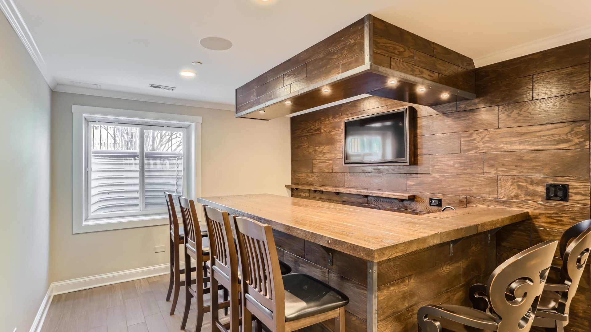 712 Courtland Avenue Park Ridge, IL 60068 - Photo 34 of 42 Gallery Image 34