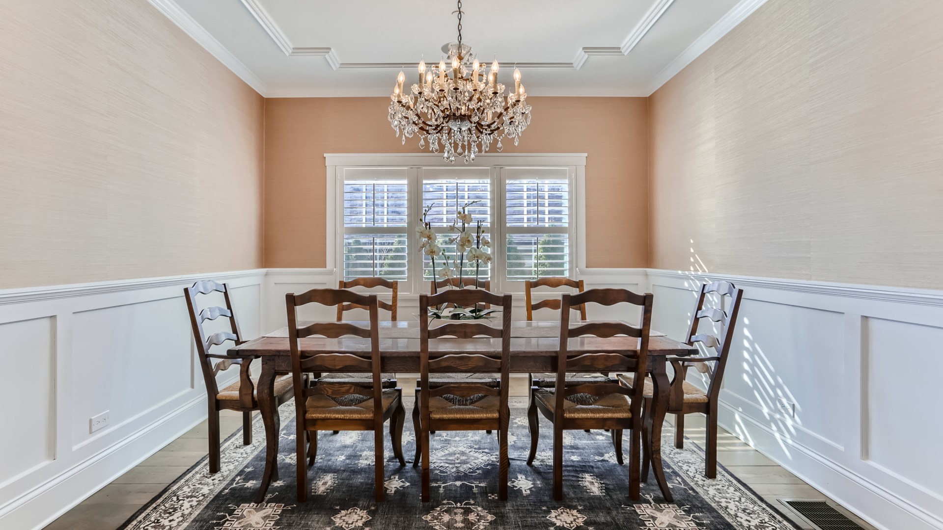 712 Courtland Avenue Park Ridge, IL 60068 - Photo 6 of 42 Gallery Image 6