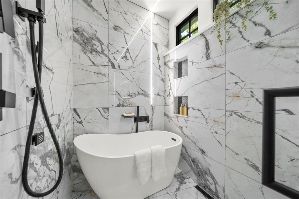 302 Elliot Street, Unit 3 Newton, MA 02464 - Photo 18 of 33