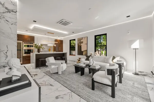$1,359,500 | 302 Elliot Street, Unit 3, Newton, MA 02464