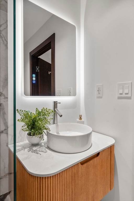 302 Elliot Street, Unit 3 Newton, MA 02464 - Photo 21 of 33