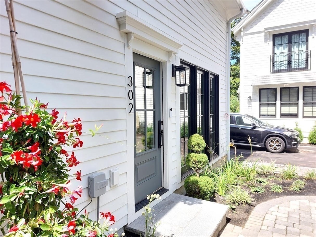 302 Elliot Street, Unit 3 Newton, MA 02464 - Photo 26 of 33