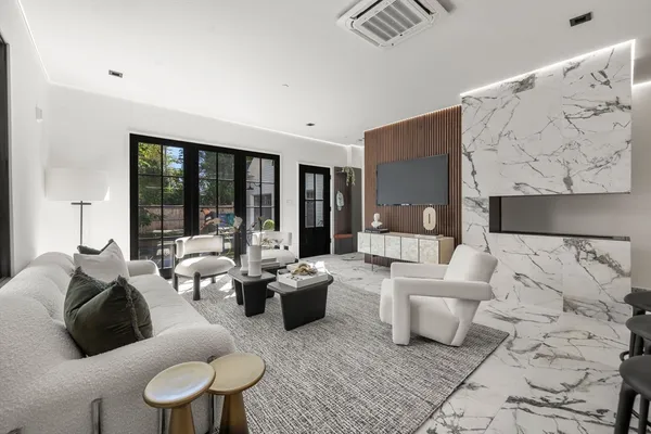 $1,359,500 | 302 Elliot Street, Unit 3, Newton, MA 02464