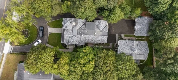 $1,359,500 | 302 Elliot Street, Unit 3, Newton, MA 02464