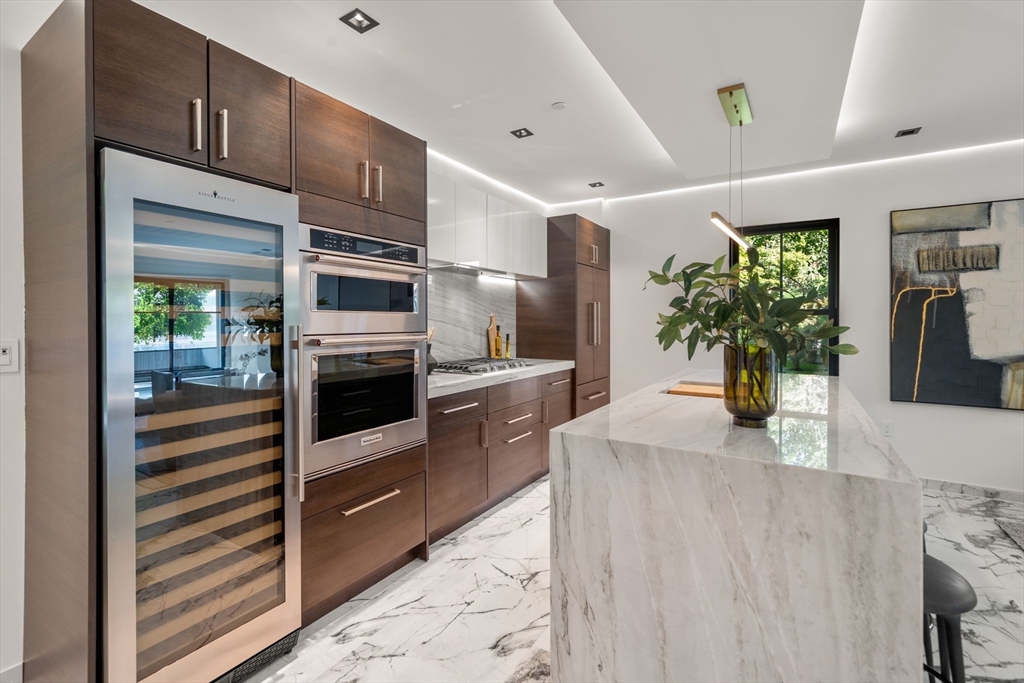 302 Elliot Street, Unit 3 Newton, MA 02464 - Photo 4 of 33