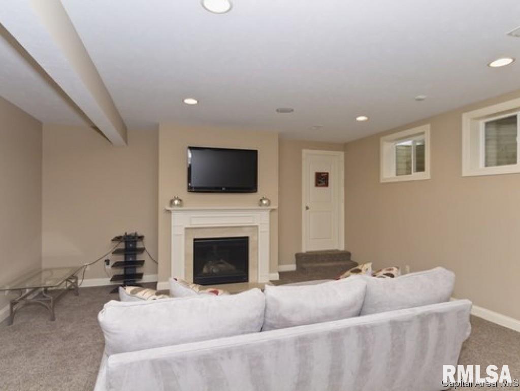 4408 Lynhurst Road Springfield, IL 62711 - Photo 8 of 19
