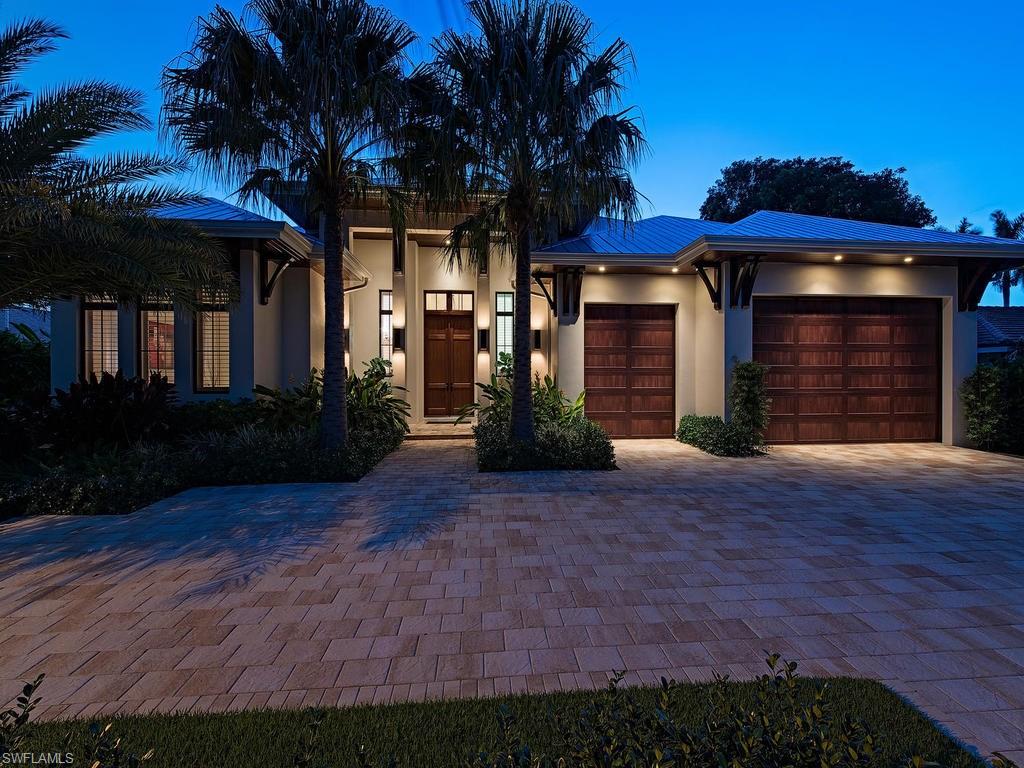 2140 Tarpon Road Naples, FL 34102 - Photo 1 of 24