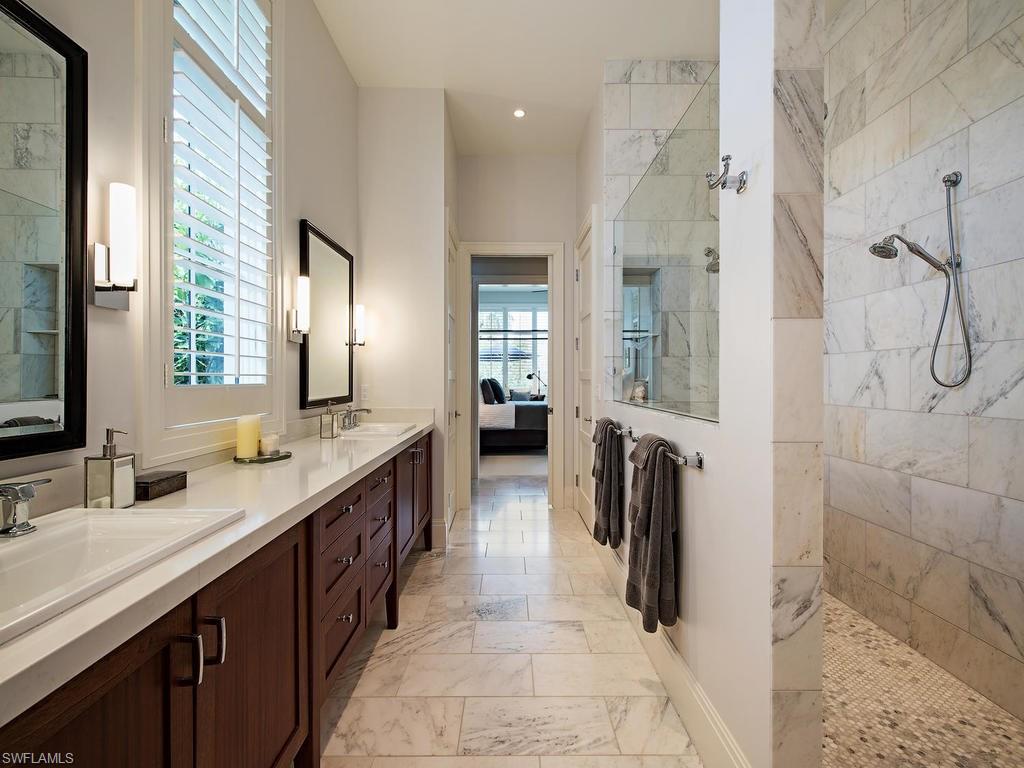 2140 Tarpon Road Naples, FL 34102 - Photo 12 of 24