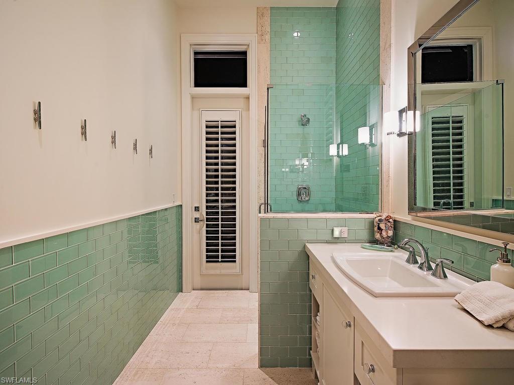2140 Tarpon Road Naples, FL 34102 - Photo 19 of 24