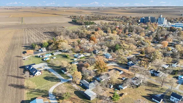 $250,000 | 849 North Piatt Street, Bement, IL 61813