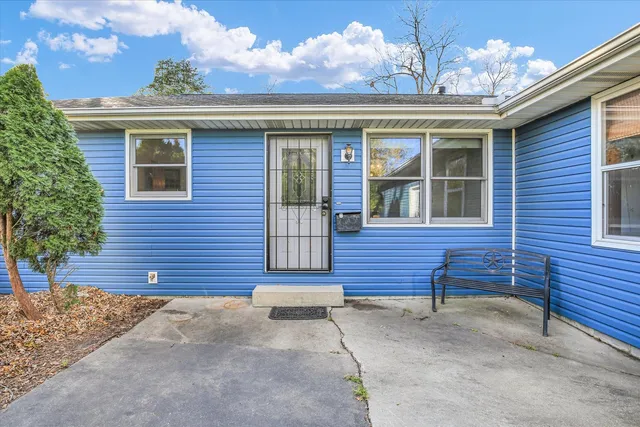 $250,000 | 849 North Piatt Street, Bement, IL 61813