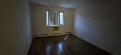 $150,000 | 212 Shorewood Drive, Glendale Heights, IL 60139