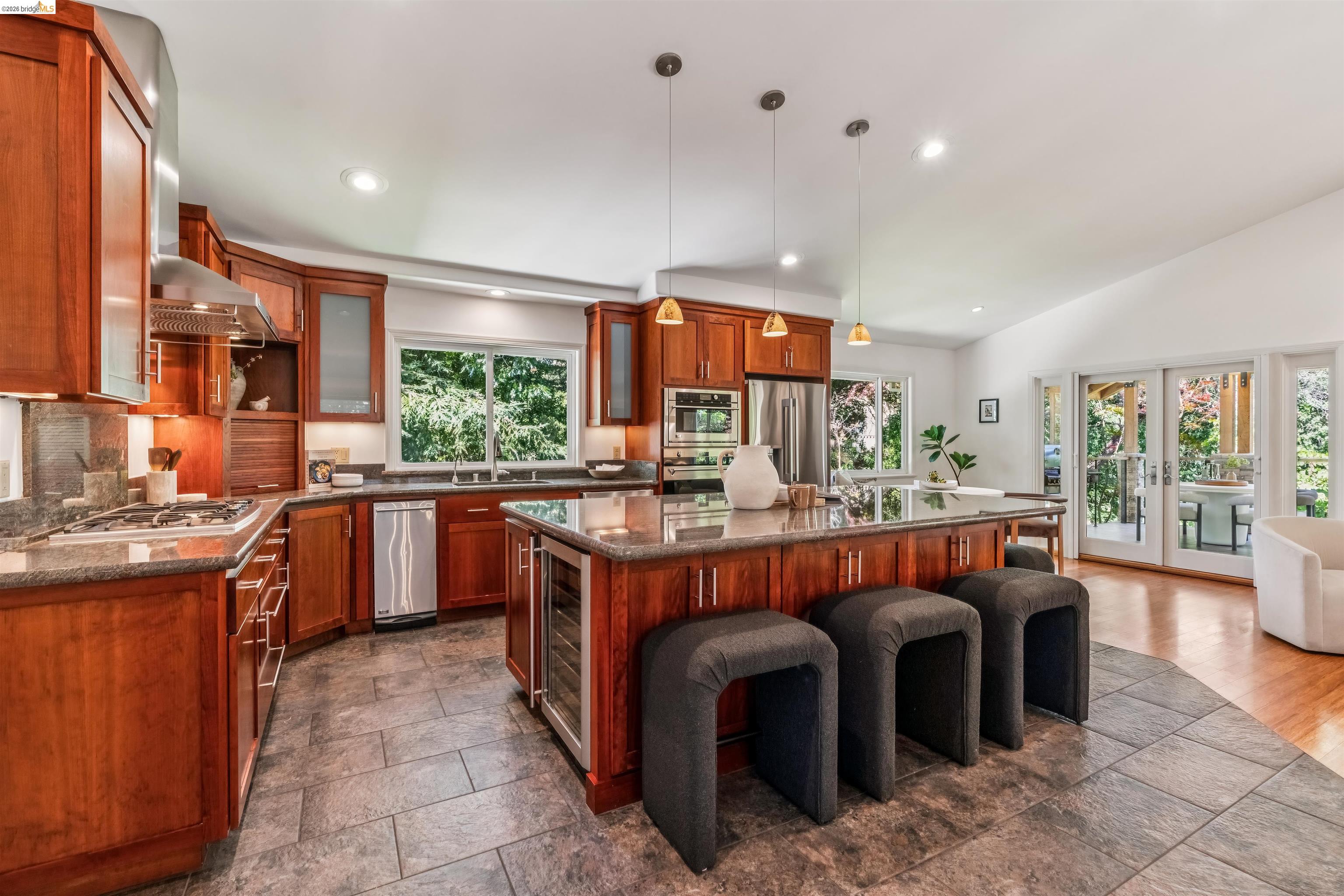 1035 North Thompson Road Lafayette, CA 94549 - Photo 10 of 59