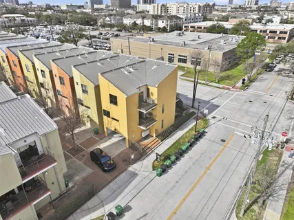 $470,000 | 2301 Crawford Street, Houston, TX 77004