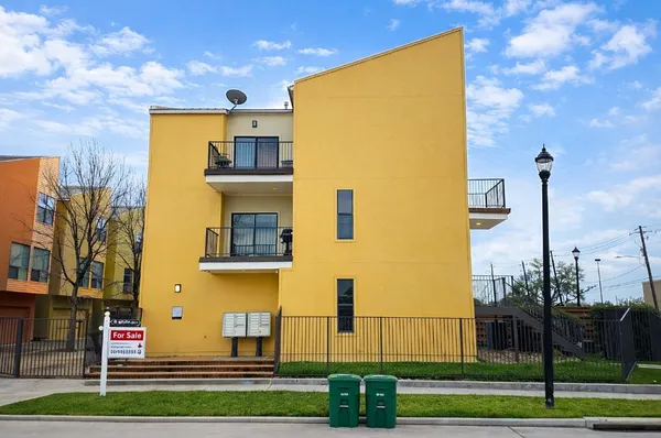 $470,000 | 2301 Crawford Street, Houston, TX 77004