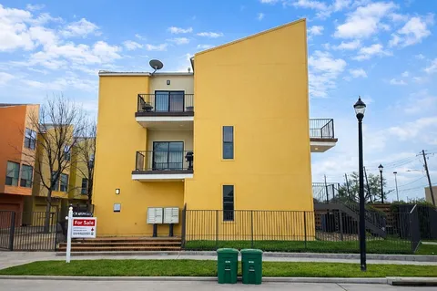 $470,000 | 2301 Crawford Street, Houston, TX 77004