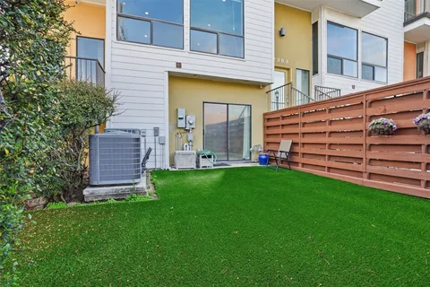 $470,000 | 2301 Crawford Street, Houston, TX 77004