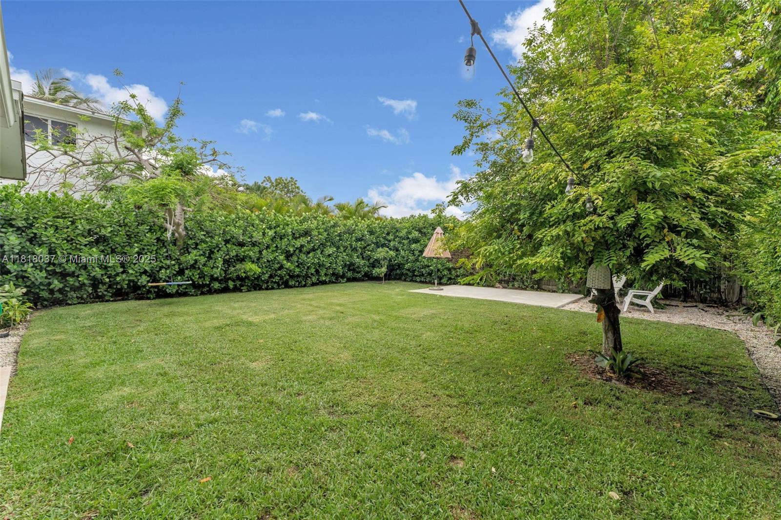 3075 Southwest 19th Street Miami, FL 33145 - Photo 28 of 35 Gallery Image 28