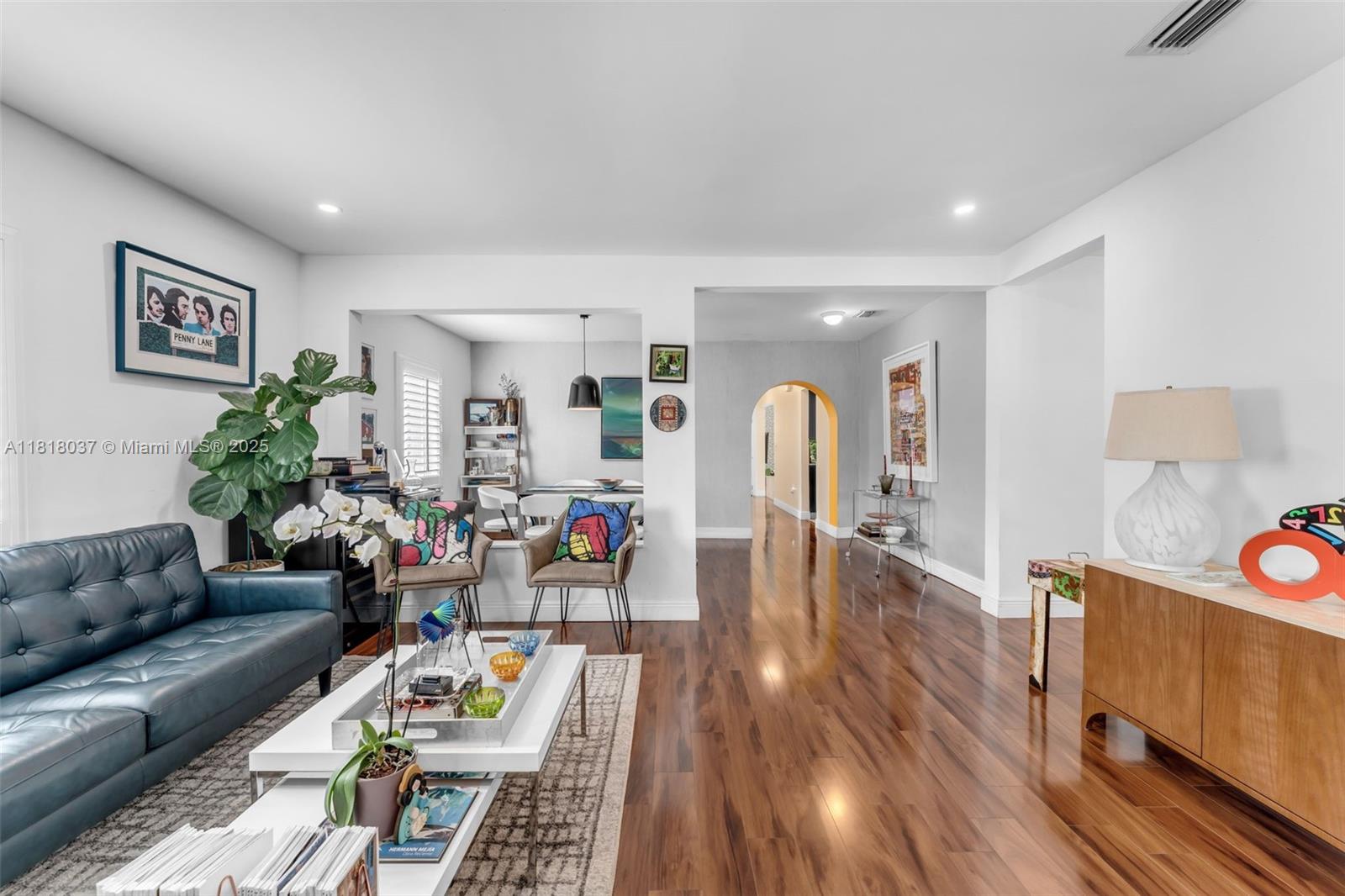3075 Southwest 19th Street Miami, FL 33145 - Photo 6 of 35 Gallery Image 6
