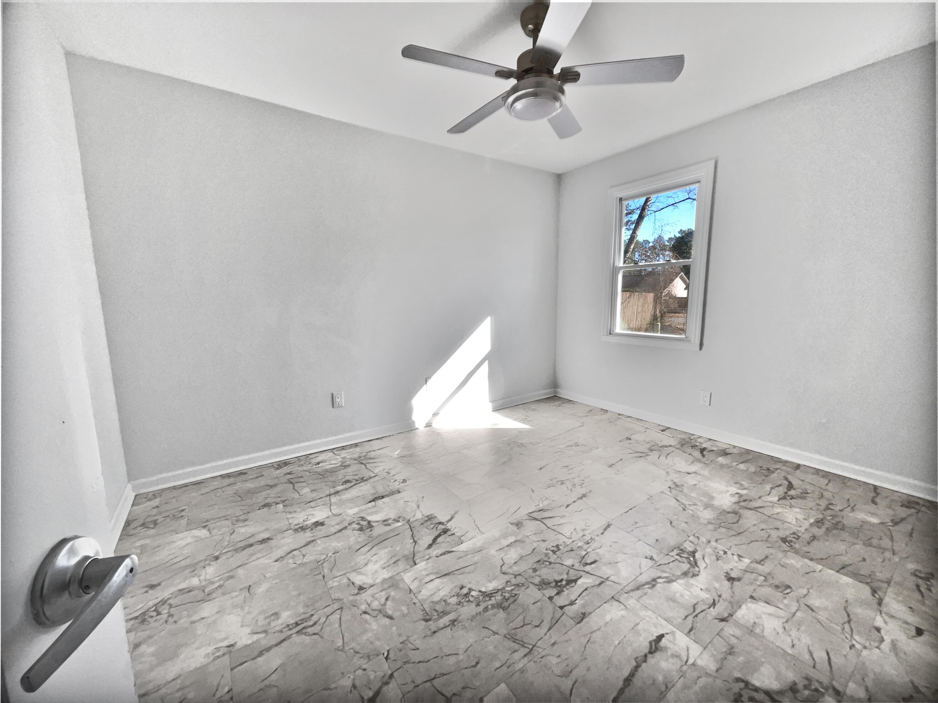 110 Manchester Road Summerville, SC 29486 - Photo 15 of 28 listing_14