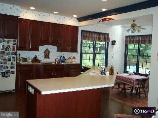 649 Strafford Circle Wayne, PA 19087 - Photo 3 of 6
