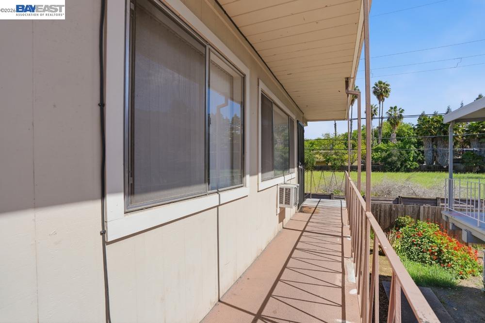 1486 Marclair Drive Concord, CA 94521 - Photo 4 of 31