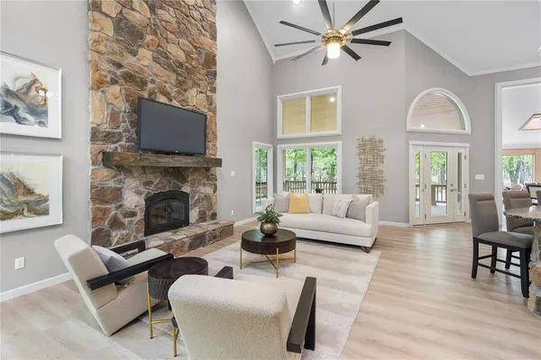$1,199,999 | 692 Private Road 5937, Emory, TX 75440