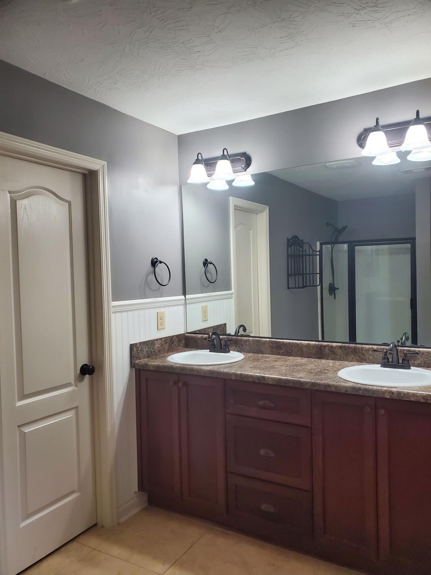1764 Deer Chase Lane Hephzibah, GA 30815 - Photo 11 of 16 1764 Deerchase lane_ Owners bathroom wit