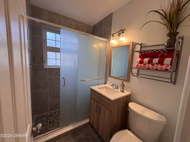 $2,475 | 24 Dolphin Avenue, Ormond Beach, FL 32176