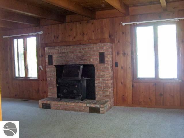 5806 Rennie View Traverse City, MI 49696 - Photo 6 of 14 1682281-5.JPG