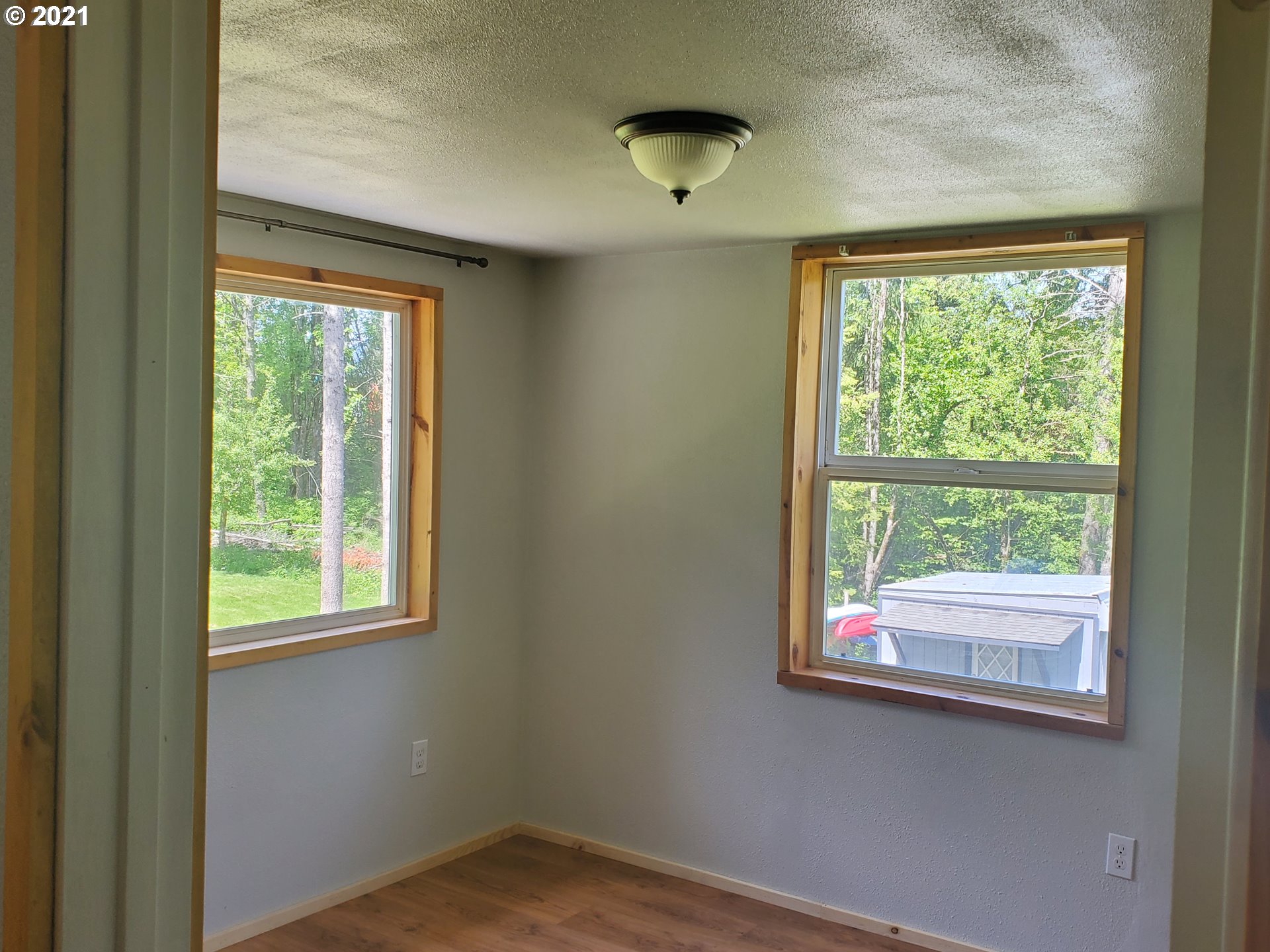 32 Wildrose Road Carson, WA 98610 - Photo 8 of 16 Gallery Image 8