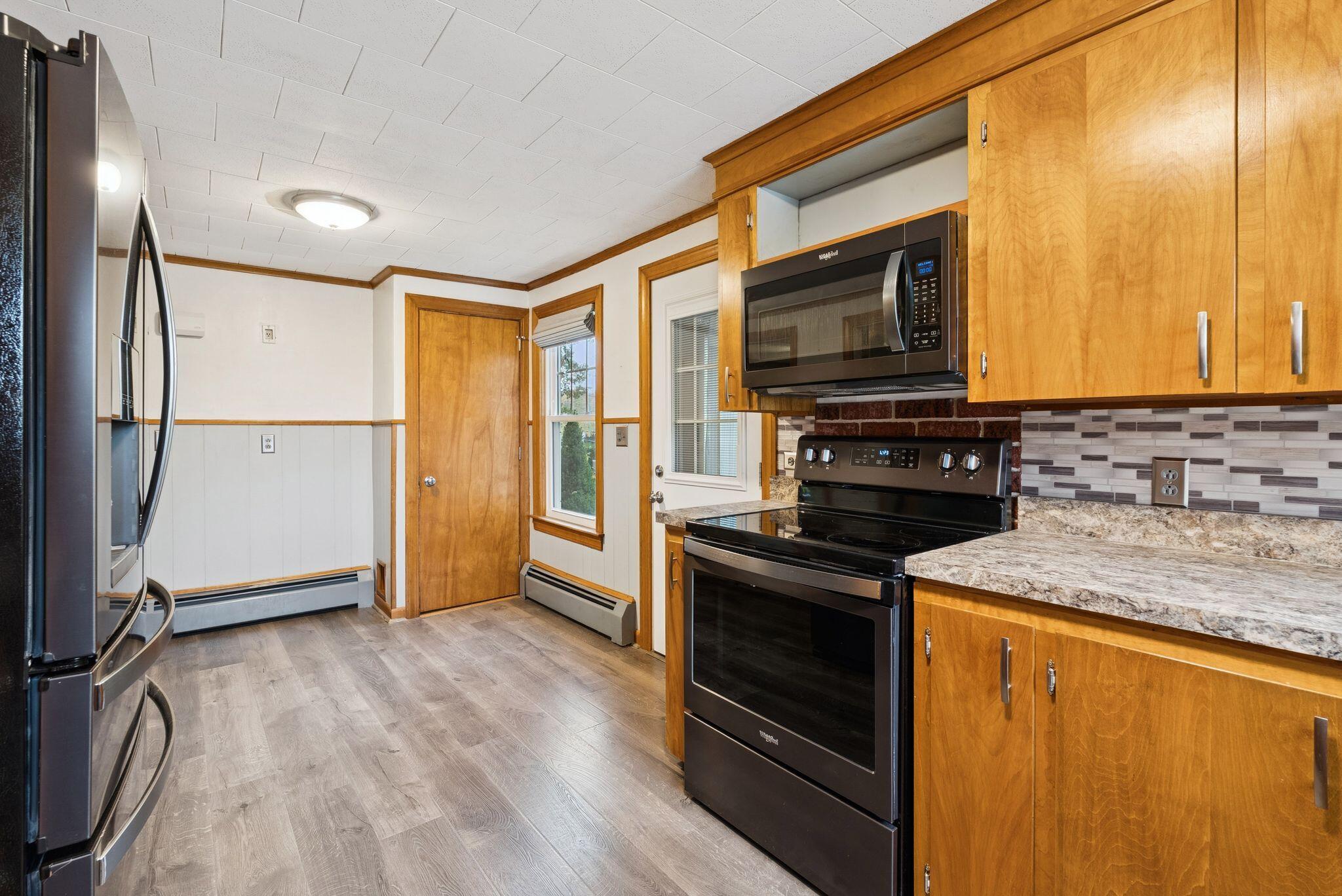 419 Riverside Street Portland, ME 04103 - Photo 16 of 27 18_DSC02358