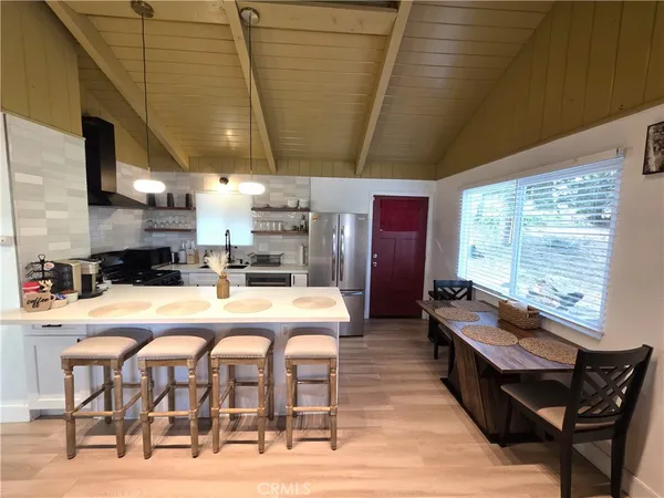 $435,000 | 738 West Victoria Court, Lake Arrowhead, CA 92352