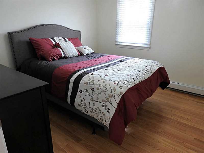 43 Wanda Street Narragansett, RI 02882 - Photo 17 of 24 Bedroom.