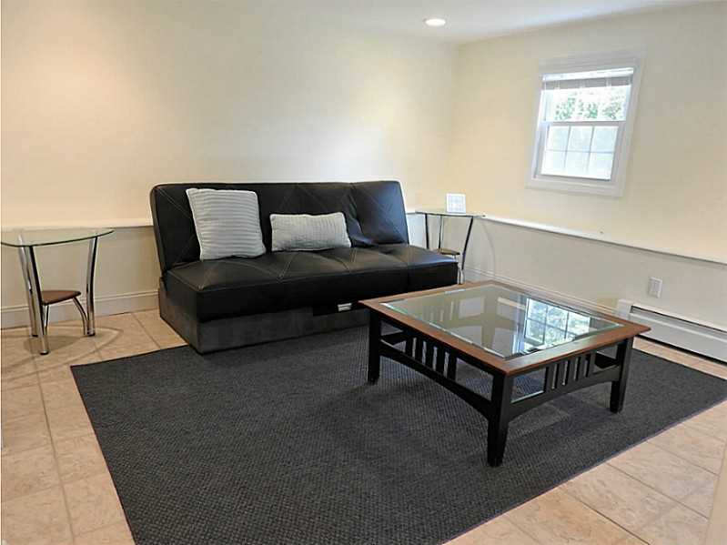 43 Wanda Street Narragansett, RI 02882 - Photo 20 of 24 Den/Family/Great Room.