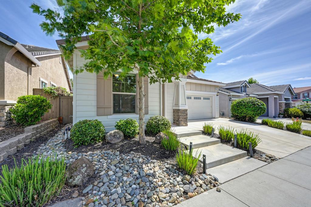2232 Ranch View Drive Rocklin, CA 95765 - Photo 2 of 36