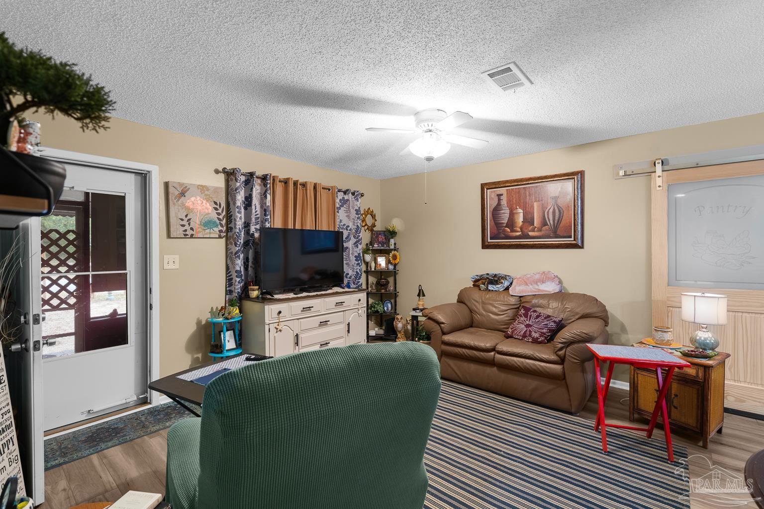 4235 Reinsma Road Milton, FL 32583 - Photo 7 of 32