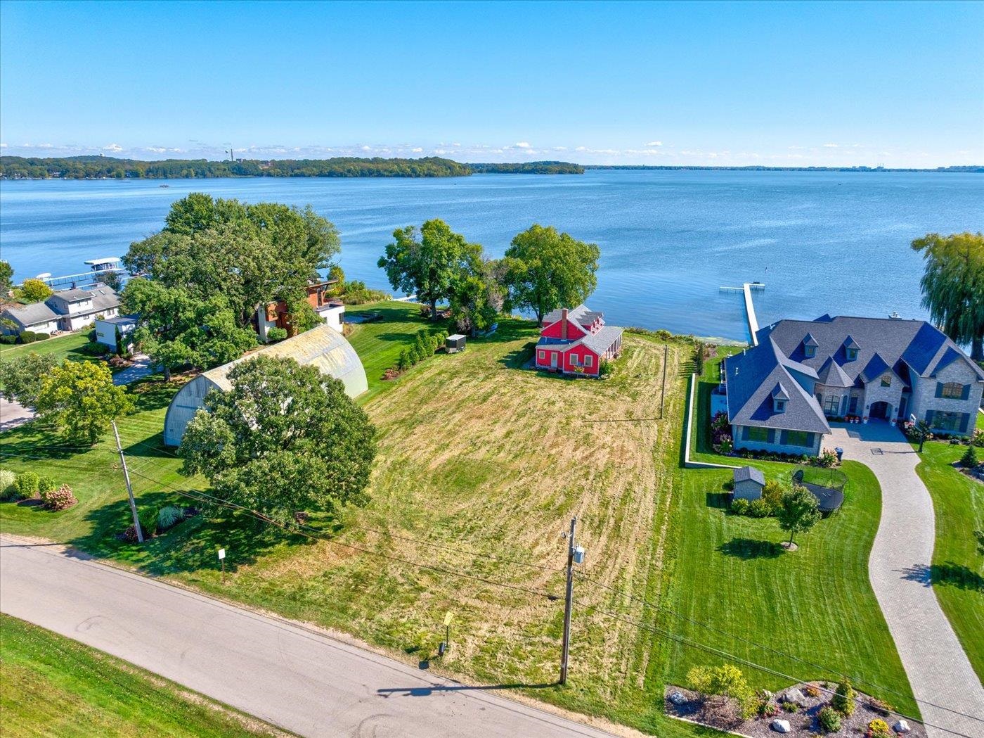 5114 Reynolds Avenue Waunakee, WI 53597 - Photo 1 of 59