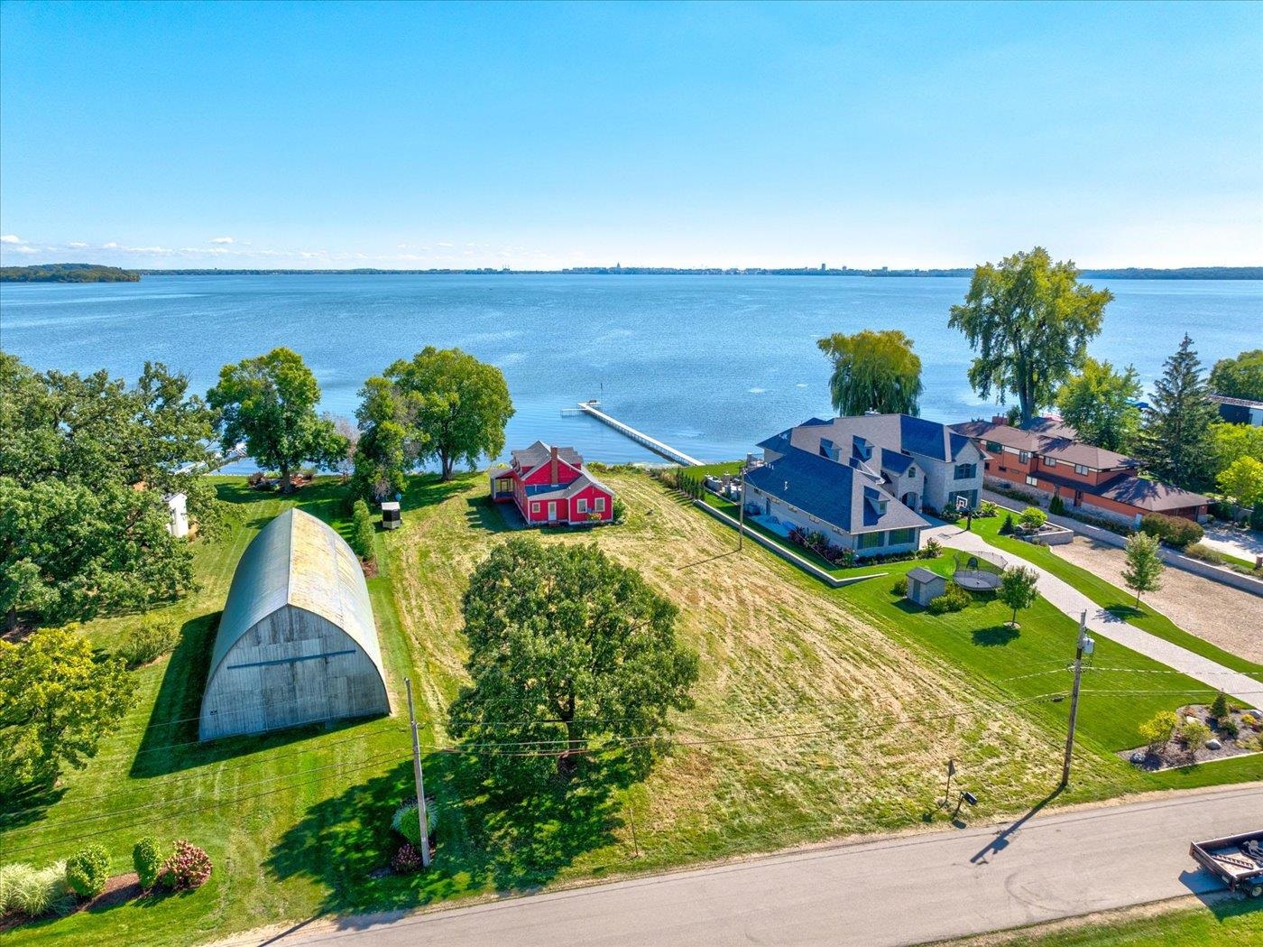 5114 Reynolds Avenue Waunakee, WI 53597 - Photo 14 of 59