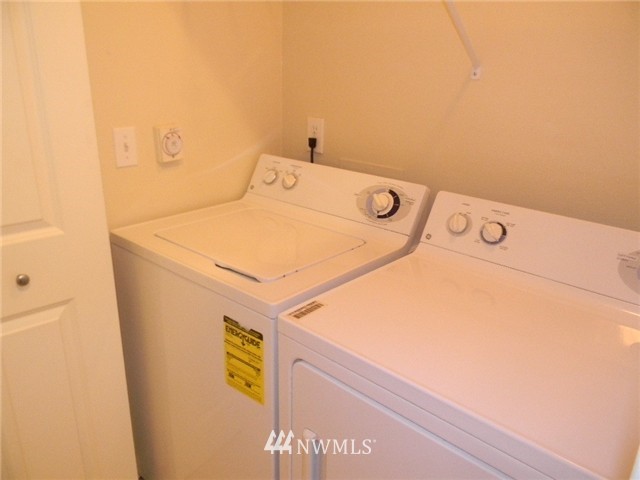 3914 243rd Place Southeast, Unit L304 Bothell, WA 98021 - Photo 14 of 19