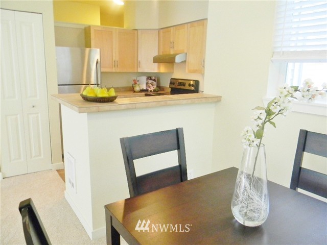 3914 243rd Place Southeast, Unit L304 Bothell, WA 98021 - Photo 7 of 19