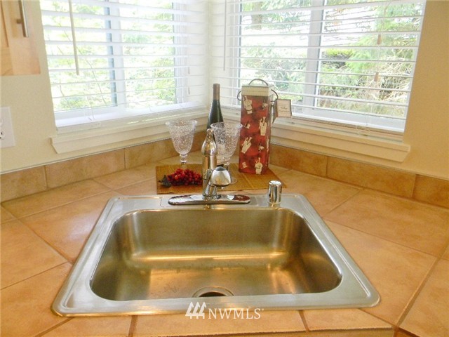 3914 243rd Place Southeast, Unit L304 Bothell, WA 98021 - Photo 9 of 19